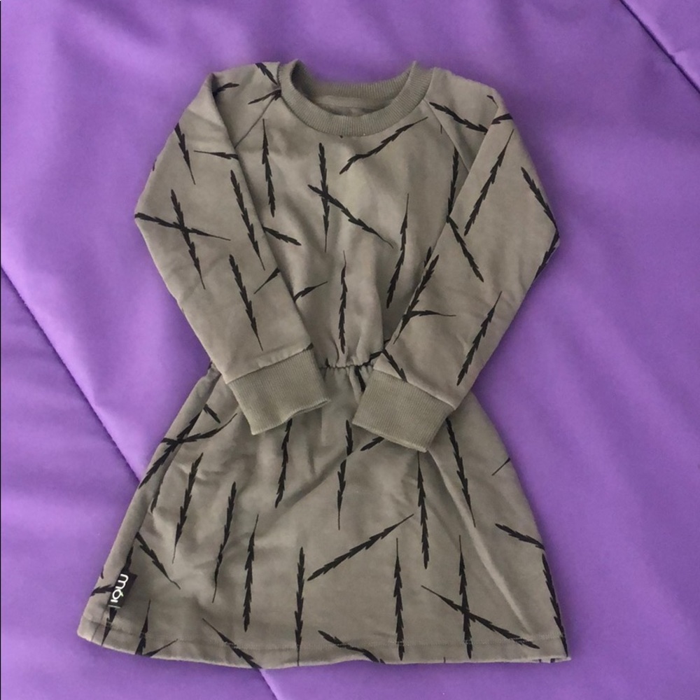 Girls dress
